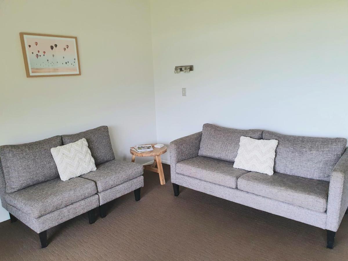 Bay Vista Waterfront Motel Picton Zewnętrze zdjęcie