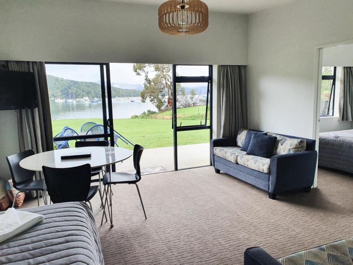 Bay Vista Waterfront Motel Picton Zewnętrze zdjęcie