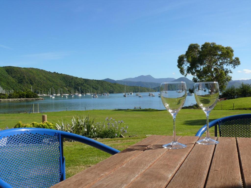 Bay Vista Waterfront Motel Picton Zewnętrze zdjęcie
