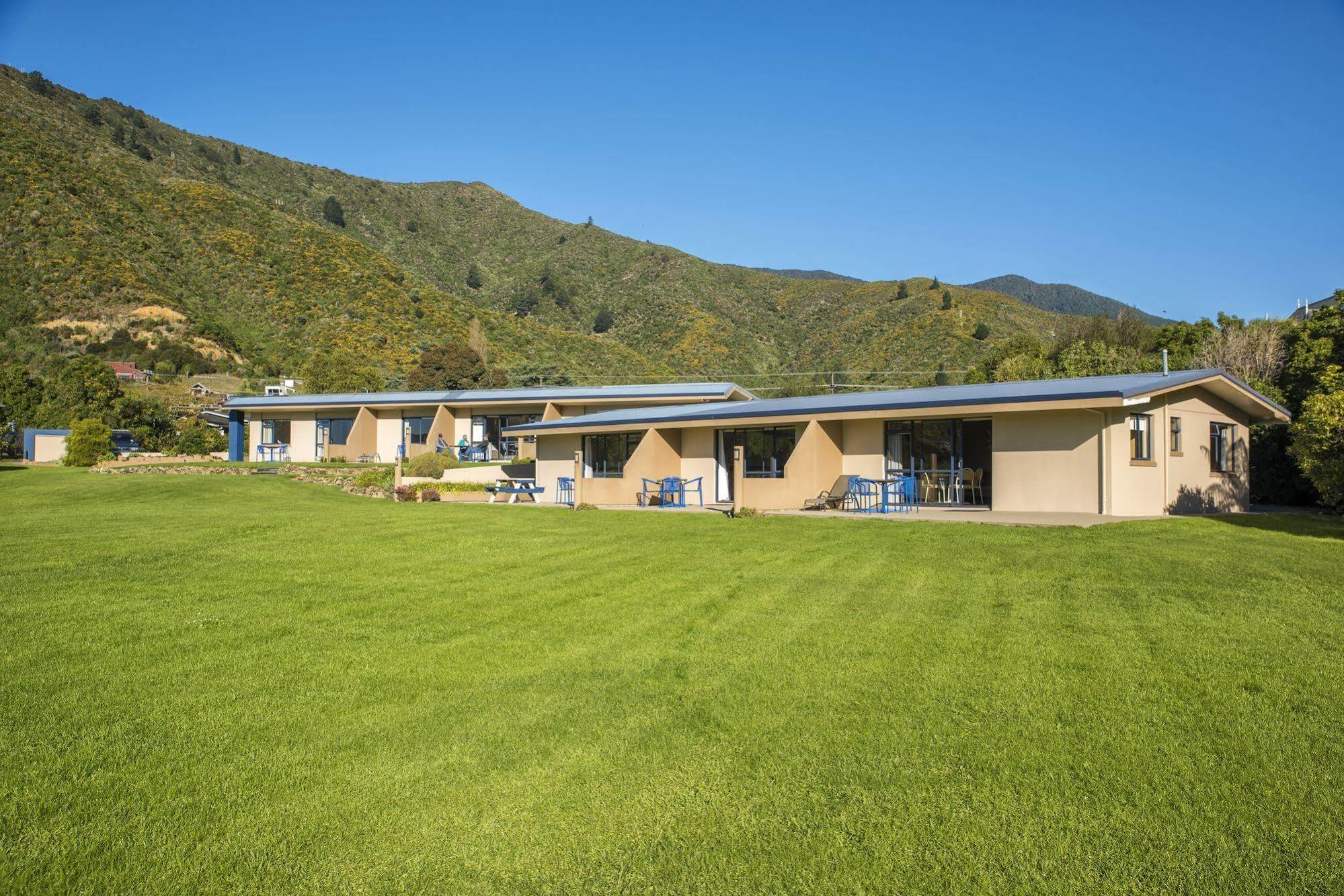 Bay Vista Waterfront Motel Picton Zewnętrze zdjęcie