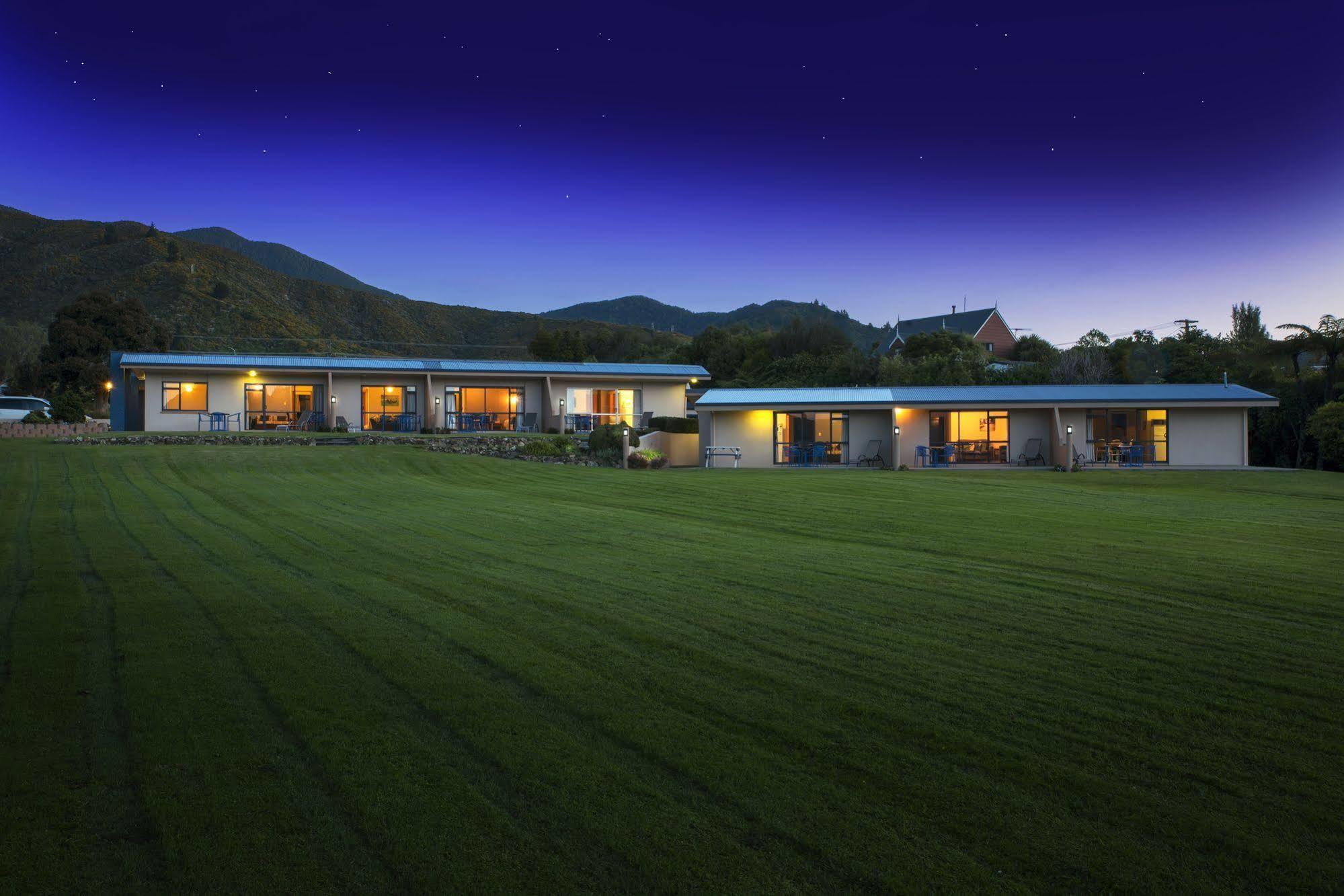 Bay Vista Waterfront Motel Picton Zewnętrze zdjęcie