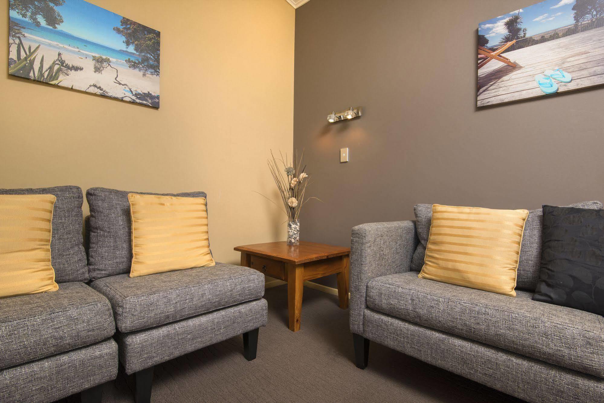 Bay Vista Waterfront Motel Picton Zewnętrze zdjęcie