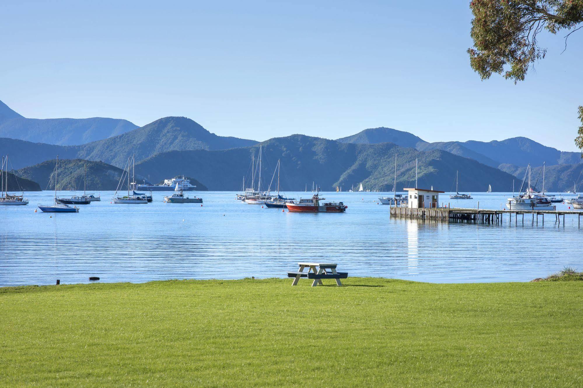 Bay Vista Waterfront Motel Picton Zewnętrze zdjęcie